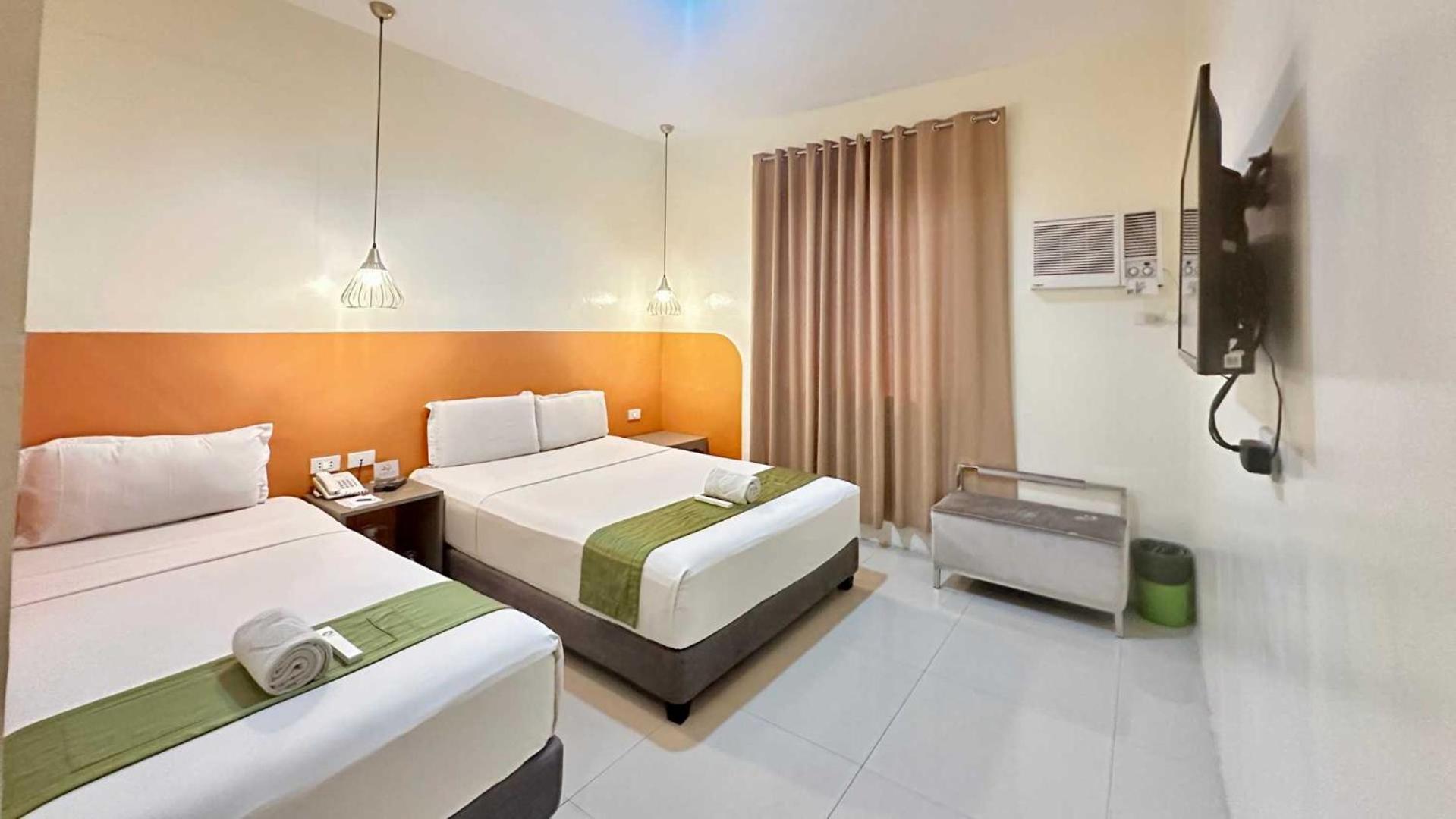 Travelbee Capitol Inn Cebu Екстер'єр фото