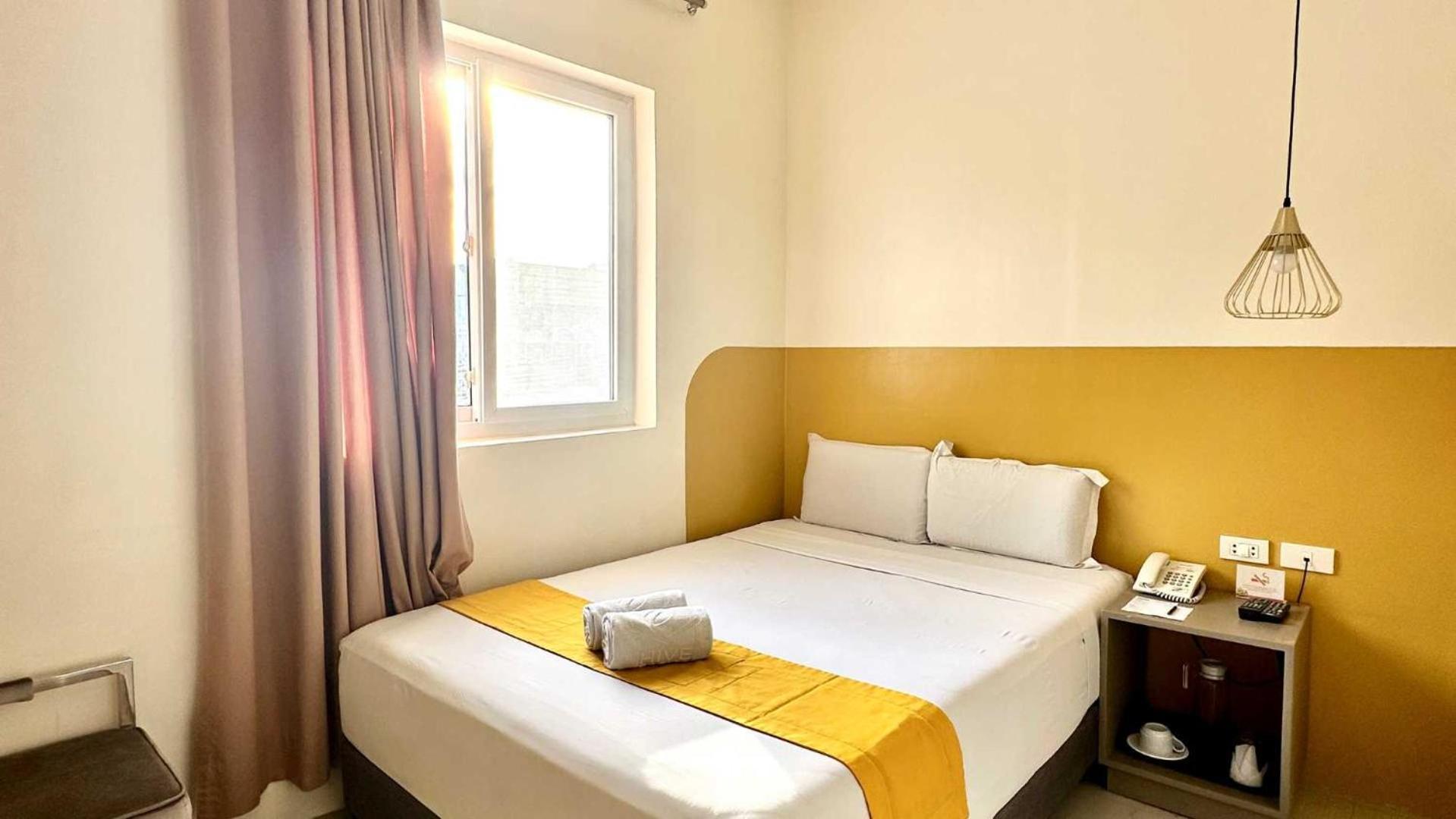 Travelbee Capitol Inn Cebu Екстер'єр фото