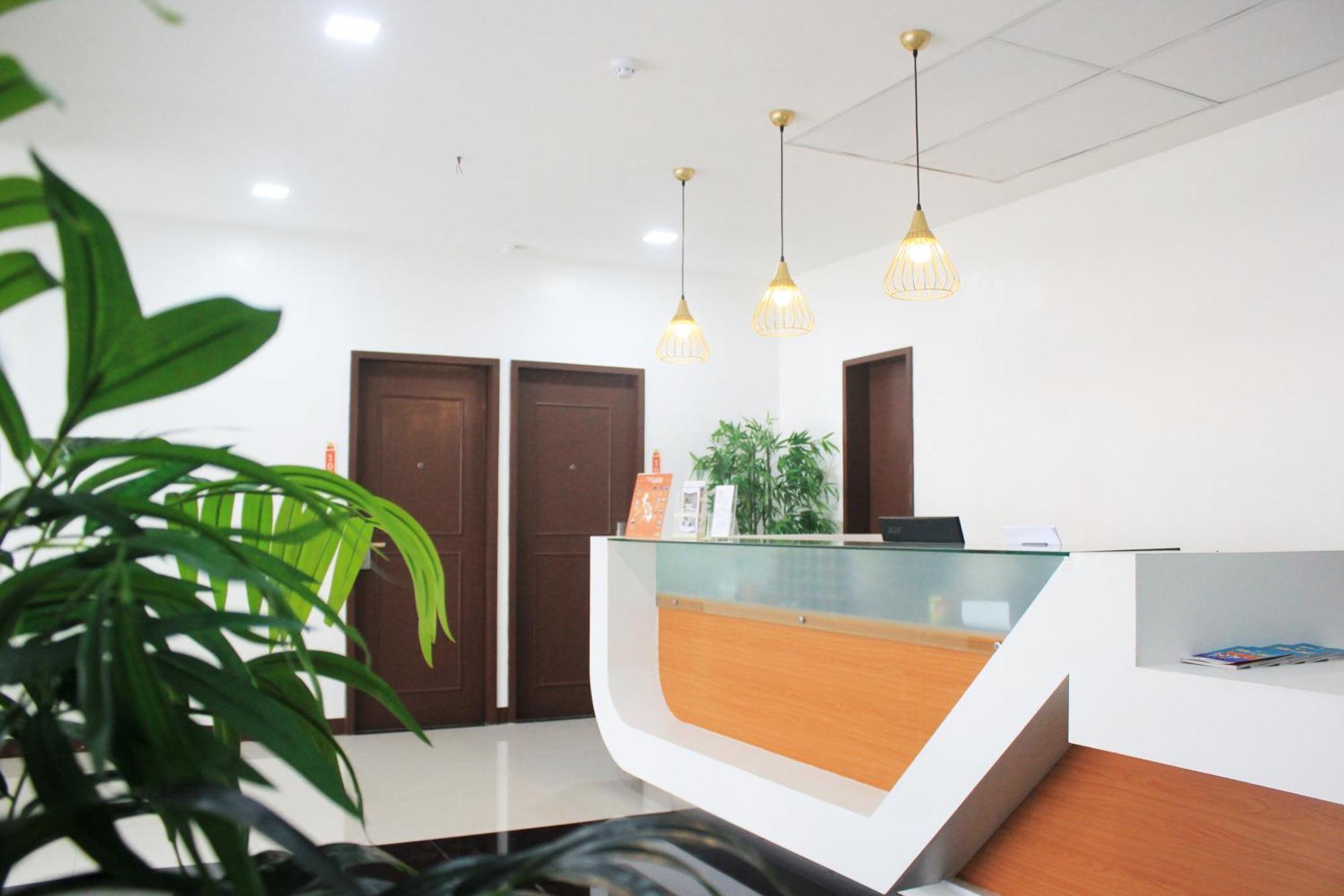 Travelbee Capitol Inn Cebu Екстер'єр фото